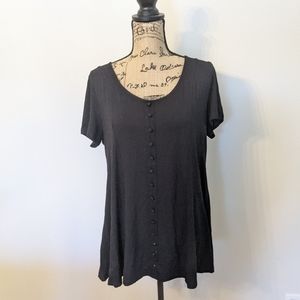 Torrid Super Soft Button Top, size 1